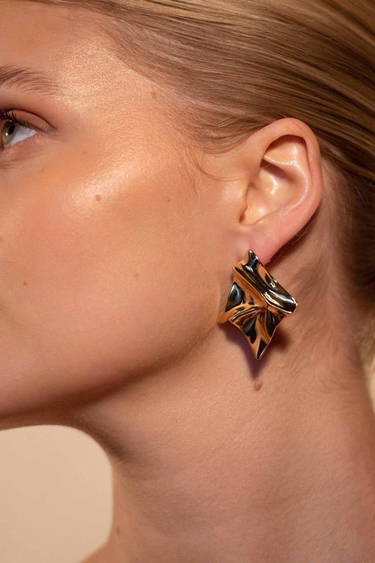 Arctic Fox & Co. Arctic Fox & Co. Women's Nami Molten Gold Earrings - 2