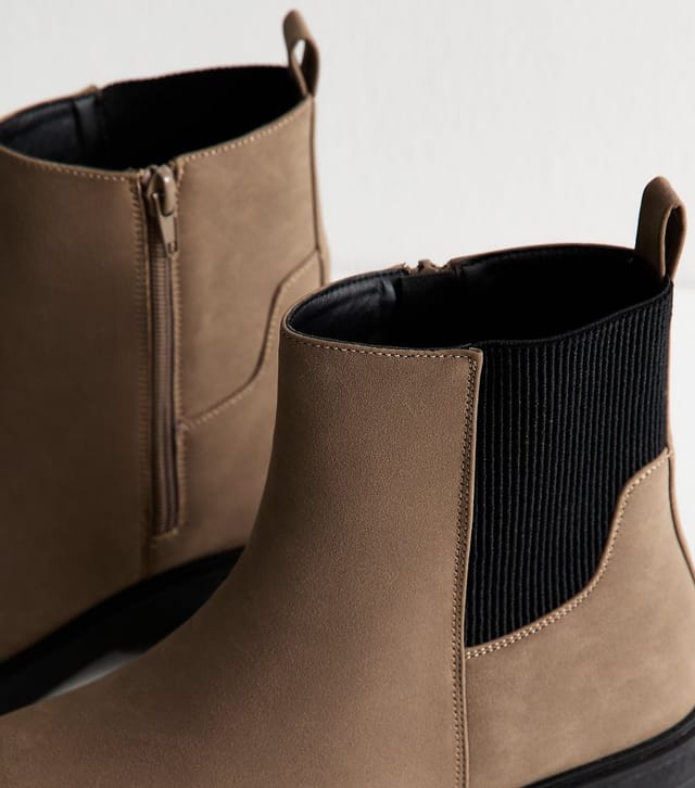 New Look Women's Wide Fit Light Brown Faux Suede Chunky Sole Chelsea Ankle Boots Vegan New Look - 3