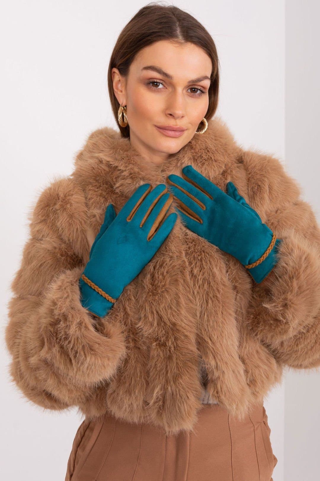 Love Lace Love Lace Women's Touchscreen Gloves with Wrist Straps & Flower Embroidery in Green