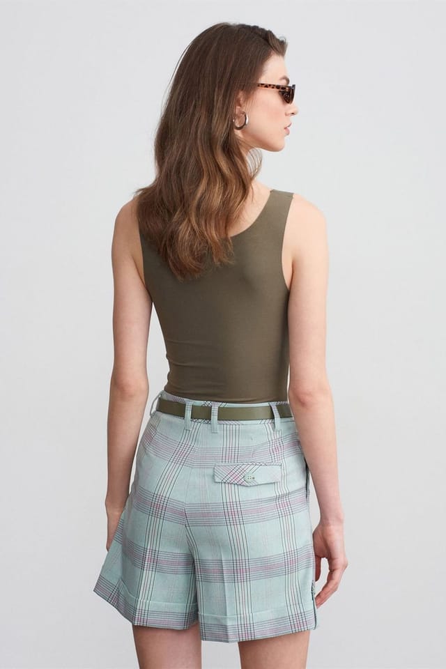 Dilvin Dilvin Women's High-Waist Plaid Tailored Shorts With Belt - 2