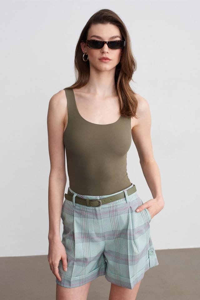Dilvin Dilvin Women's High-Waist Plaid Tailored Shorts With Belt - 3