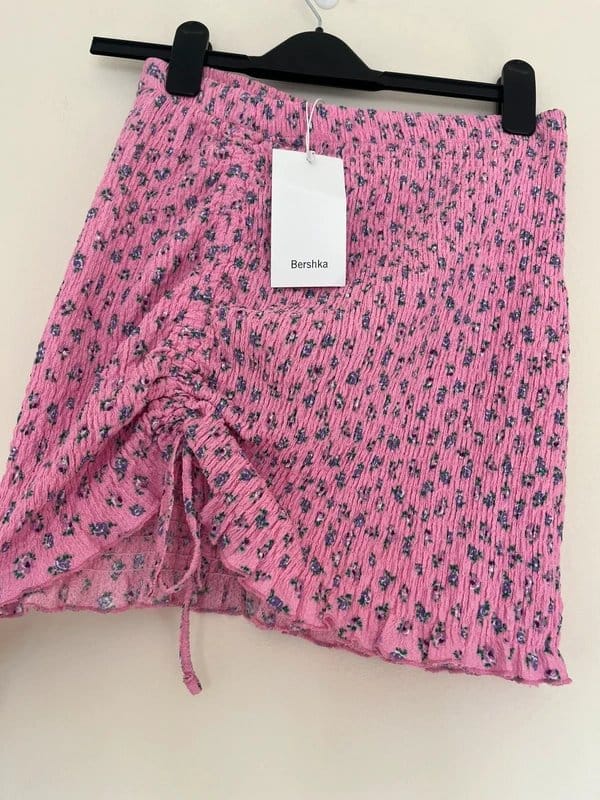 Bershka Bershka shirred ditsy floral skirt - 1