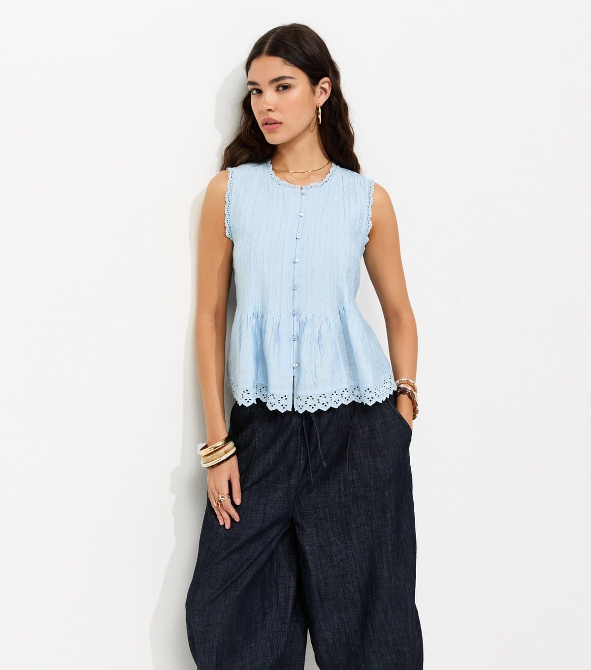 New Look Women's Light Blue Pintuck Button Front Sleeveless Top New Look