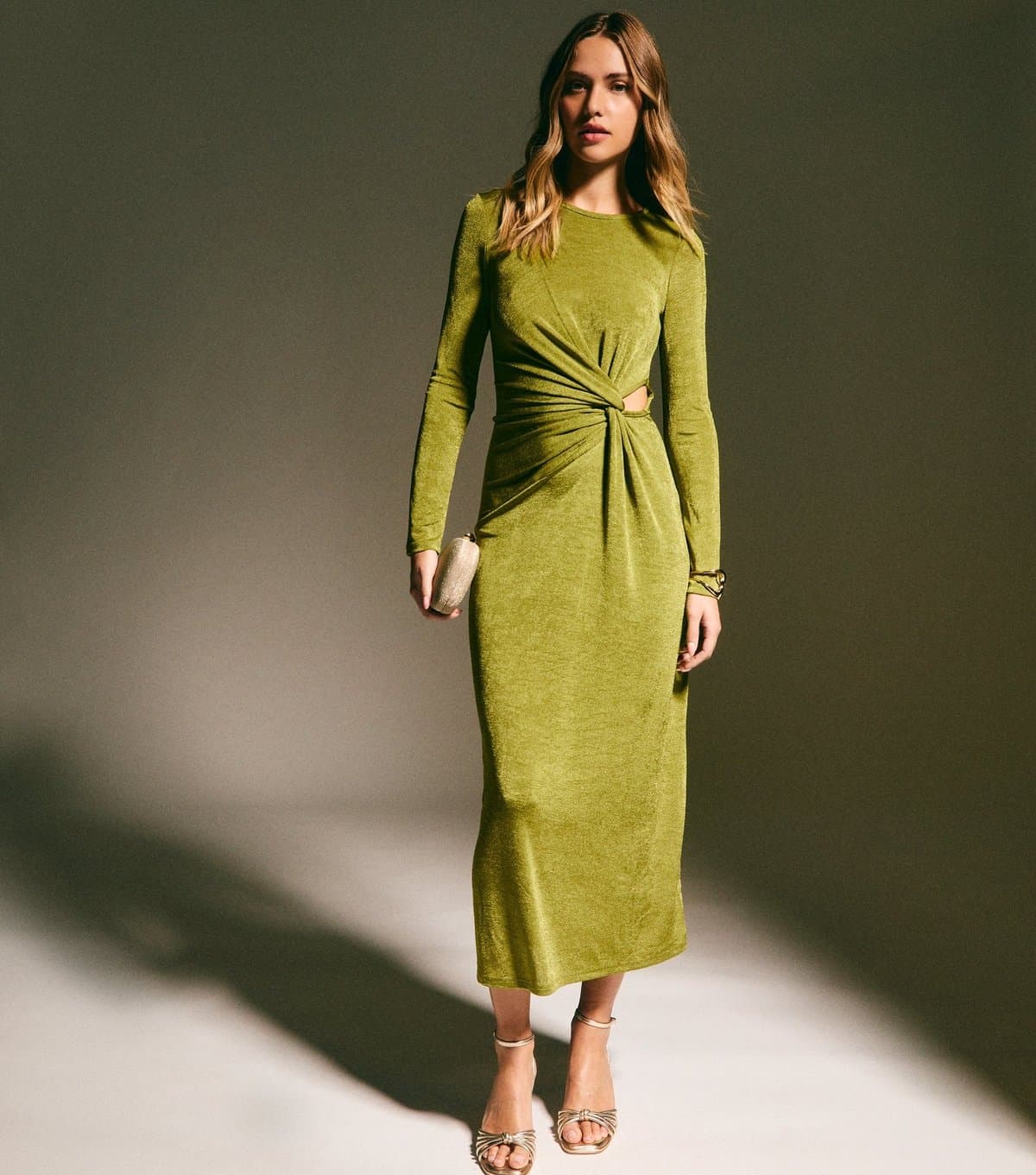 New Look Women's Light Khaki Side Knot Ruched Long Sleeve Midi Dress New Look