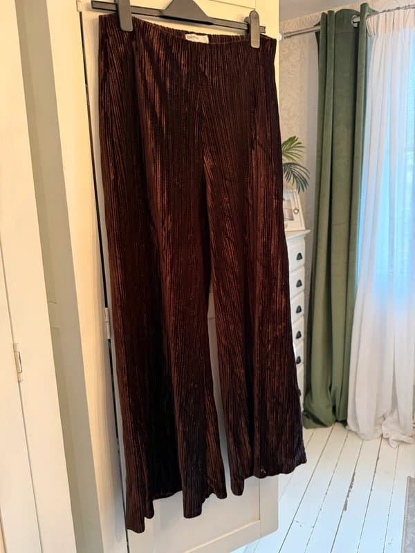 Bershka Bershka velvet trousers size L