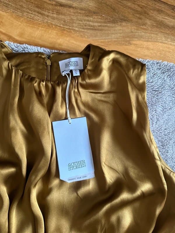& Other Stories Satin 100% silk blouse