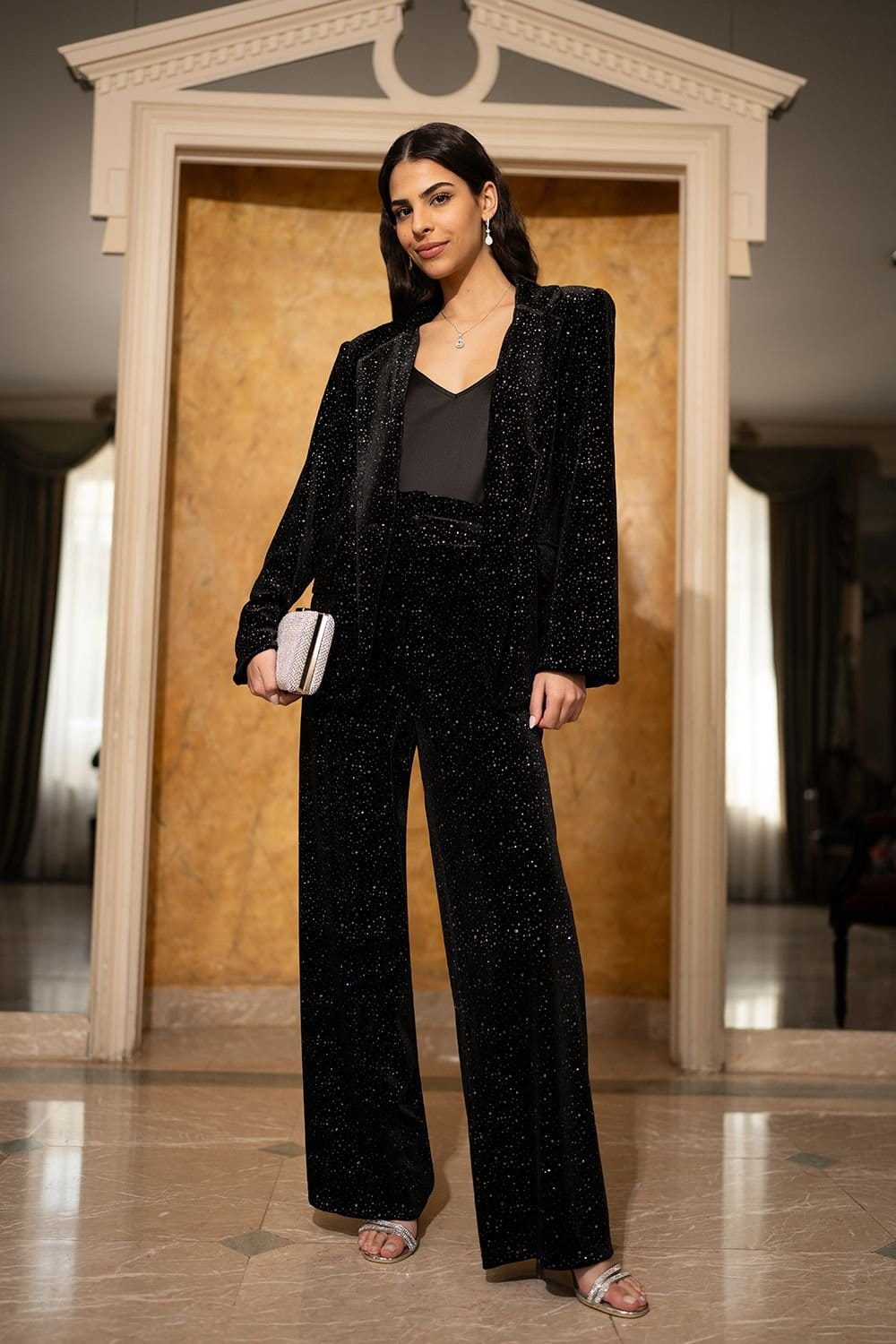 Yumi Yumi Women's Black Velvet Sparkle Oversize Blazer - 1