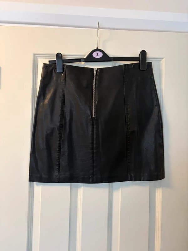 New Look New Look size 12 black faux leather skirt