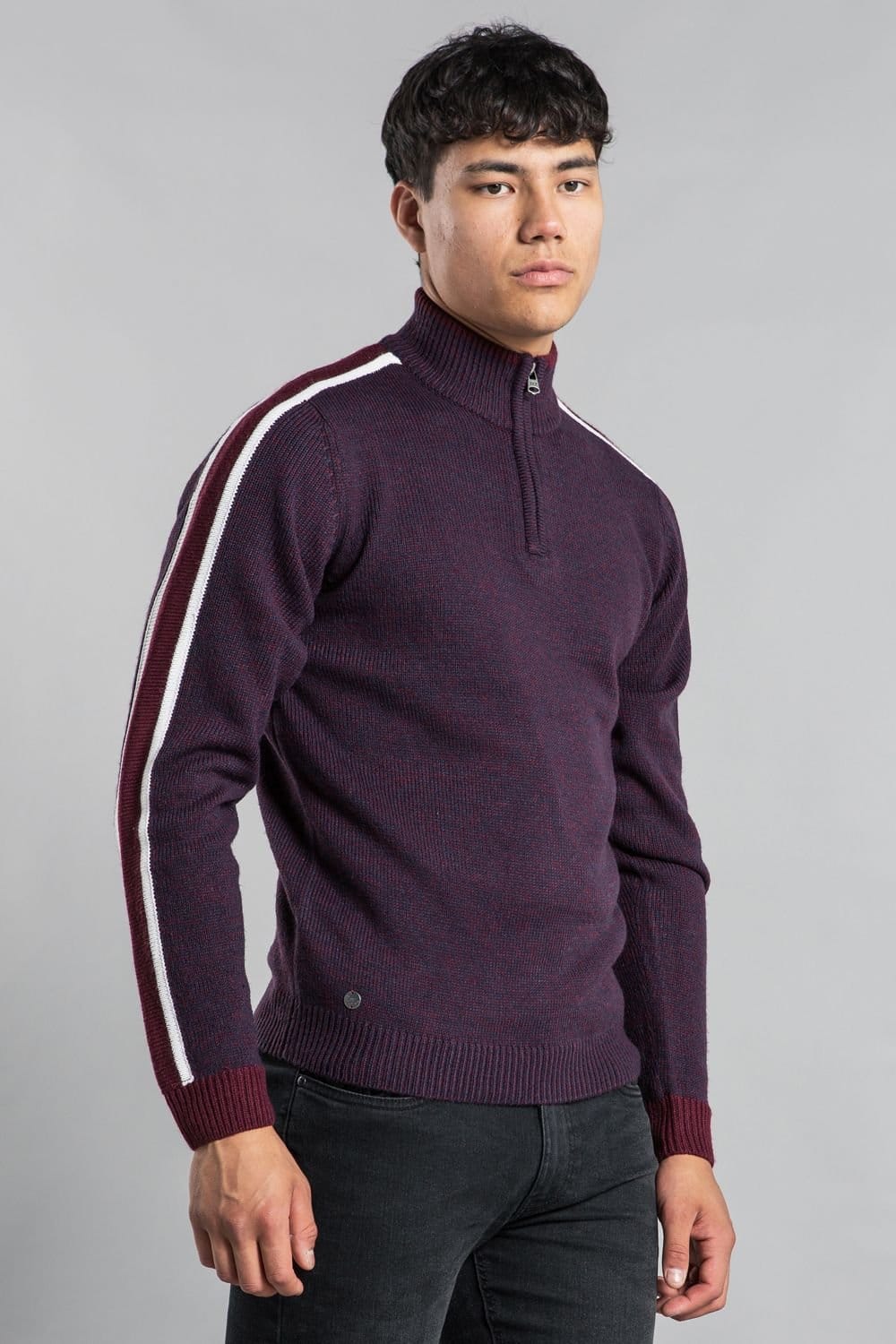 Tokyo Laundry Tokyo Laundry Men's Funnel Neck 1/4 Zip Jumper with Contrast Sleeve in Burgundy - 4