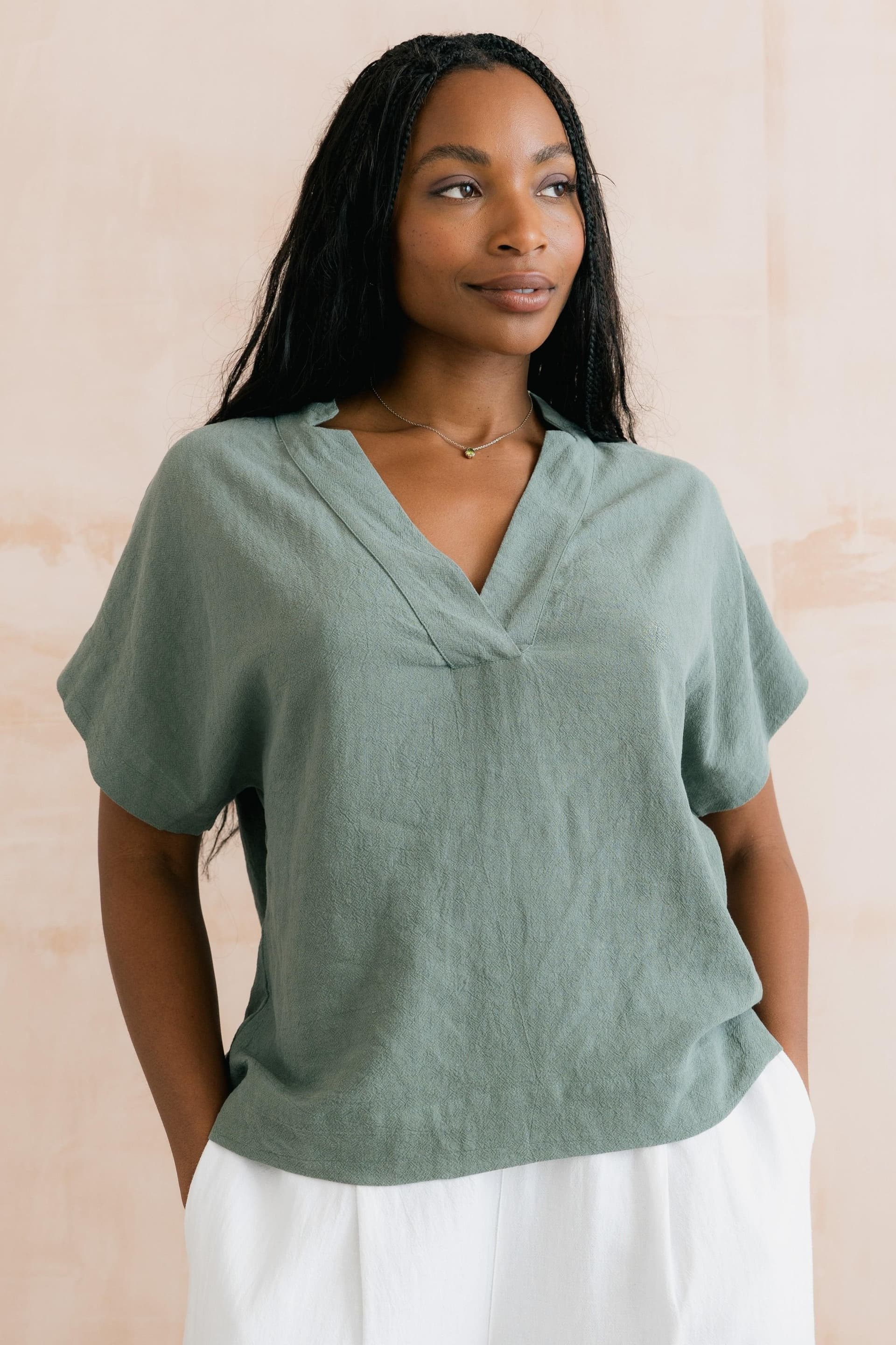 Lily & Me Lily & Me Women's Orchard Linen Blend Shell Top in Pale Green