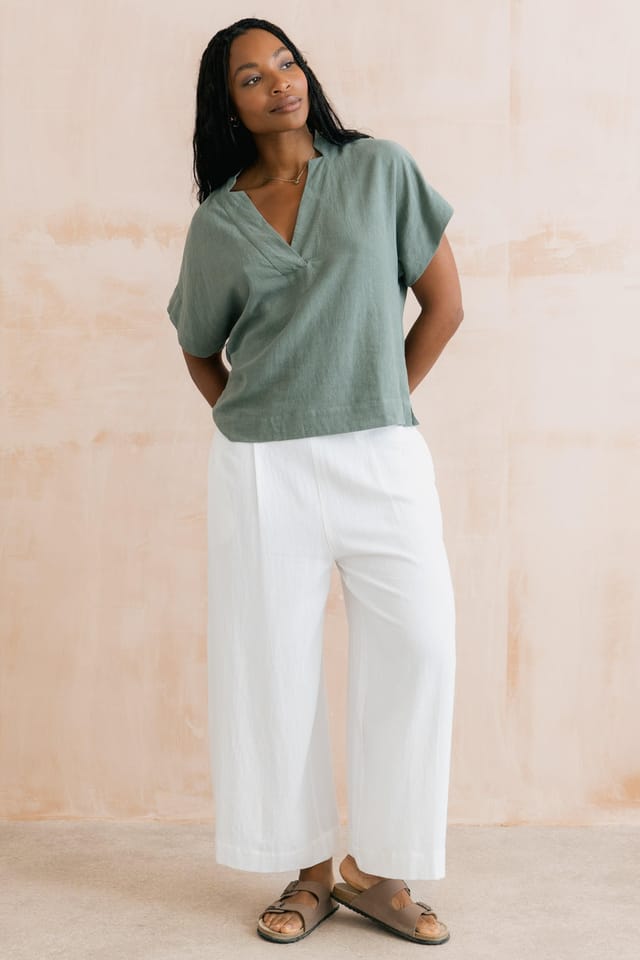 Lily & Me Lily & Me Women's Orchard Linen Blend Shell Top in Pale Green - 2