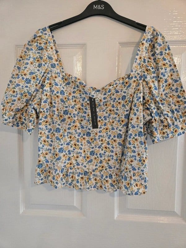 New Look Floral Puff Sleeve Top