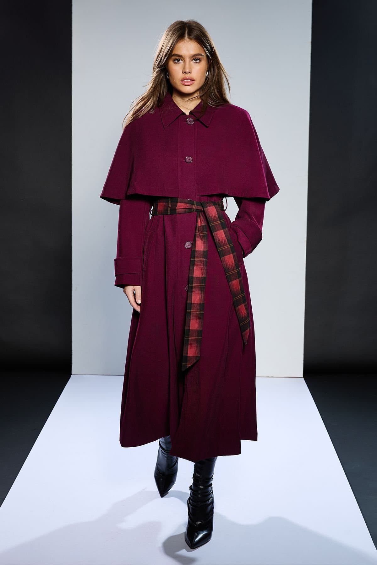 RUNWAY 1.8.1.8 RUNWAY 1.8.1.8 Women's Runway 1.8.18 Belted Cape Coat in Berry