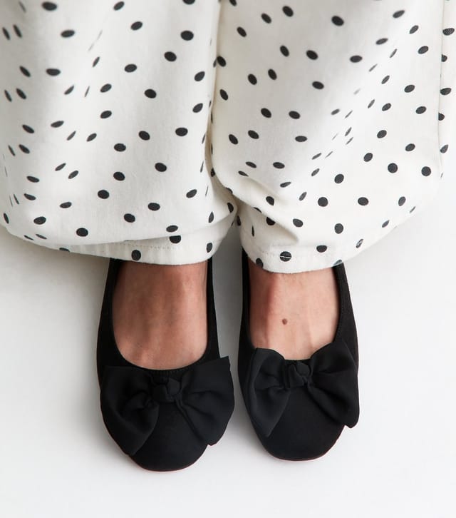 New Look Women's Extra Wide Fit Black Faux Suede Ballerina Flats Vegan New Look - 2