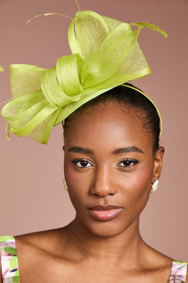 Coast Coast Women's Bow & Feather Fascinator in Lime - 3