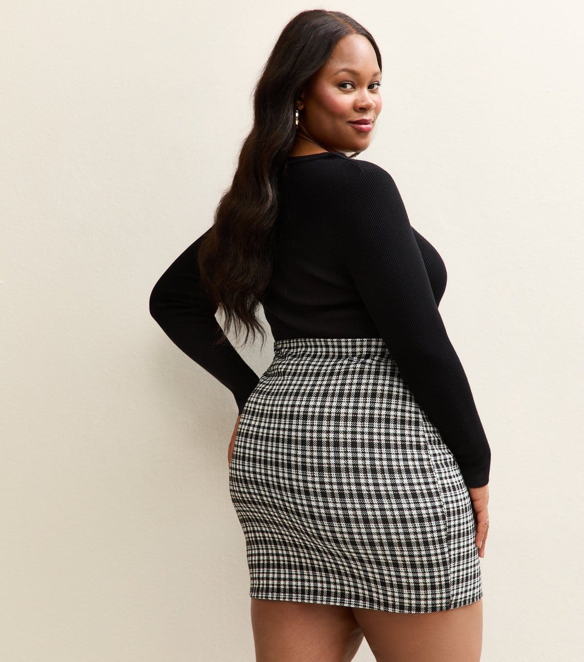 New Look Women's Plus Size Black Jersey Check Tube Mini Skirt Curves New Look - 4