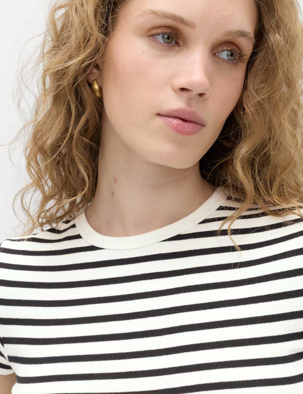 Marks & Spencer M&S Cotton Rich Ribbed Slim Fit T-Shirt Black Mix - 2