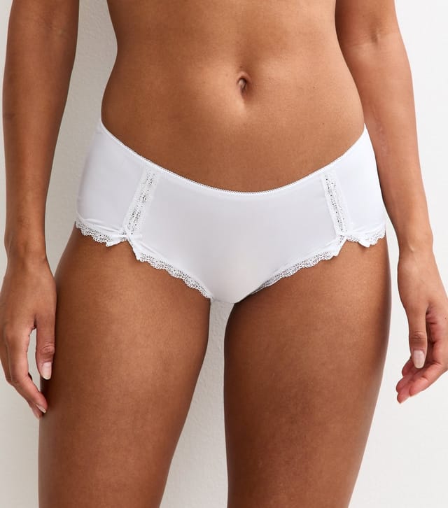 New Look Women's White Lace Trimmed Bow Embellished Briefs New Look - 3