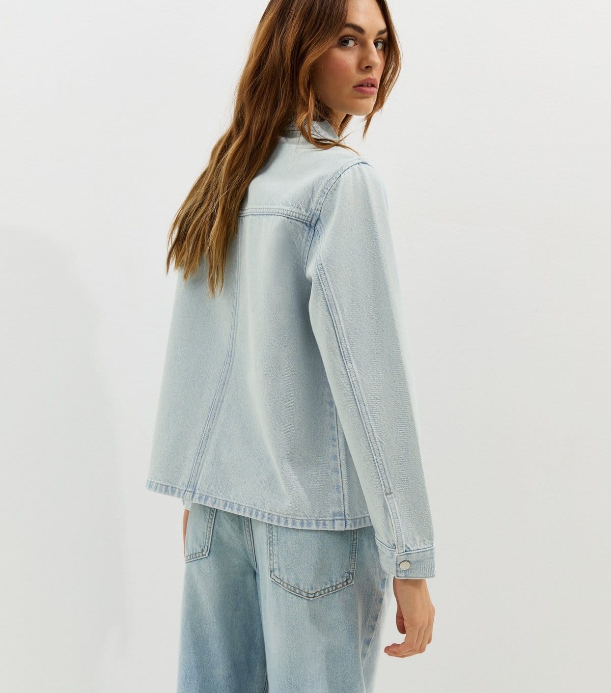 New Look Women's Light Blue Faded Denim Shacket New Look - 4