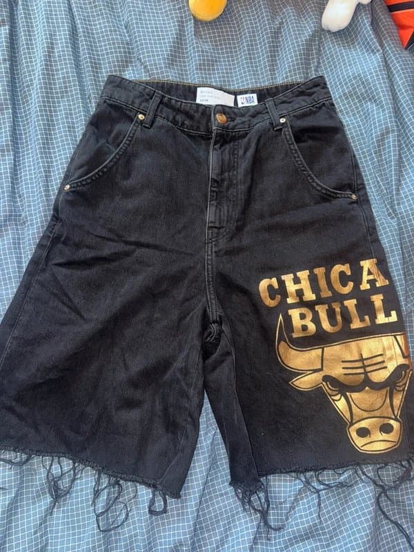 Bershka NBA Basketball Chicago Bulls Top & Bershka Jean shorts teen boys Men’s size S