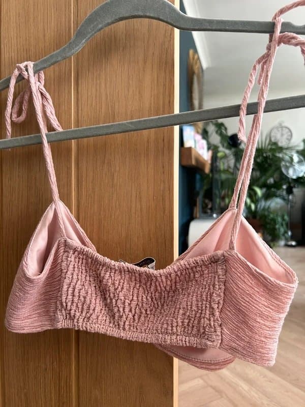 Bershka Bershka pink ruffled bralette top