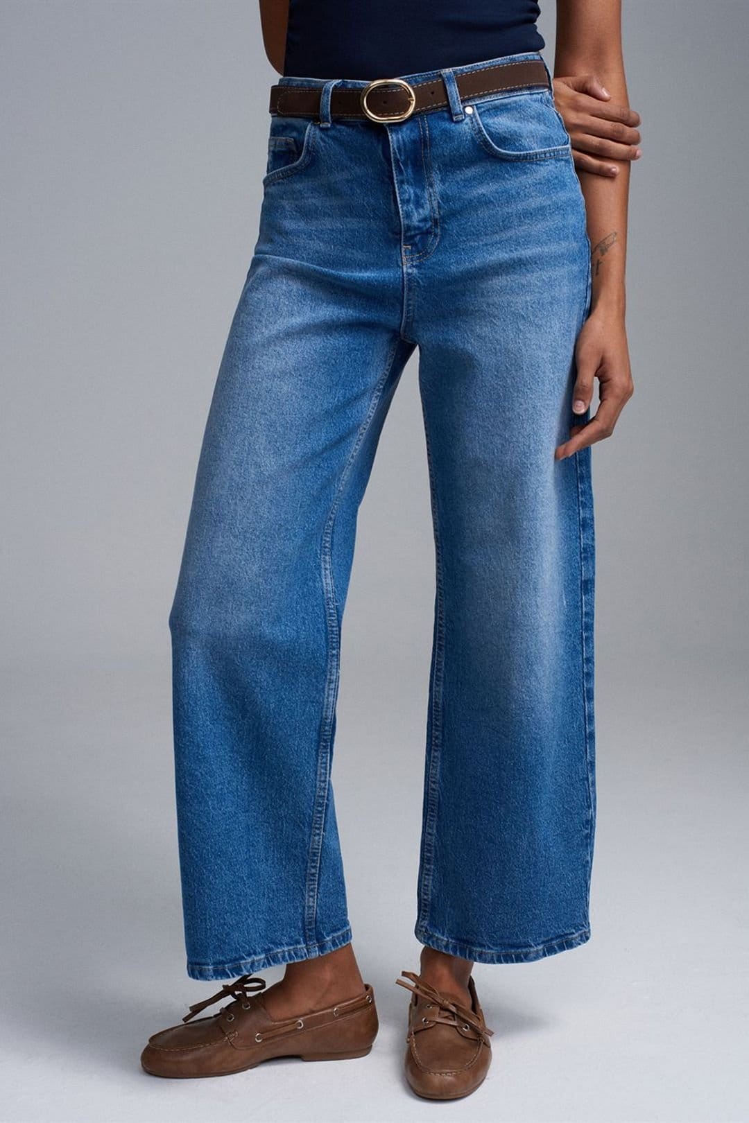Dilvin Dilvin Women's High-Waist Wide-Leg Denim Jeans in Mid Blue - 4