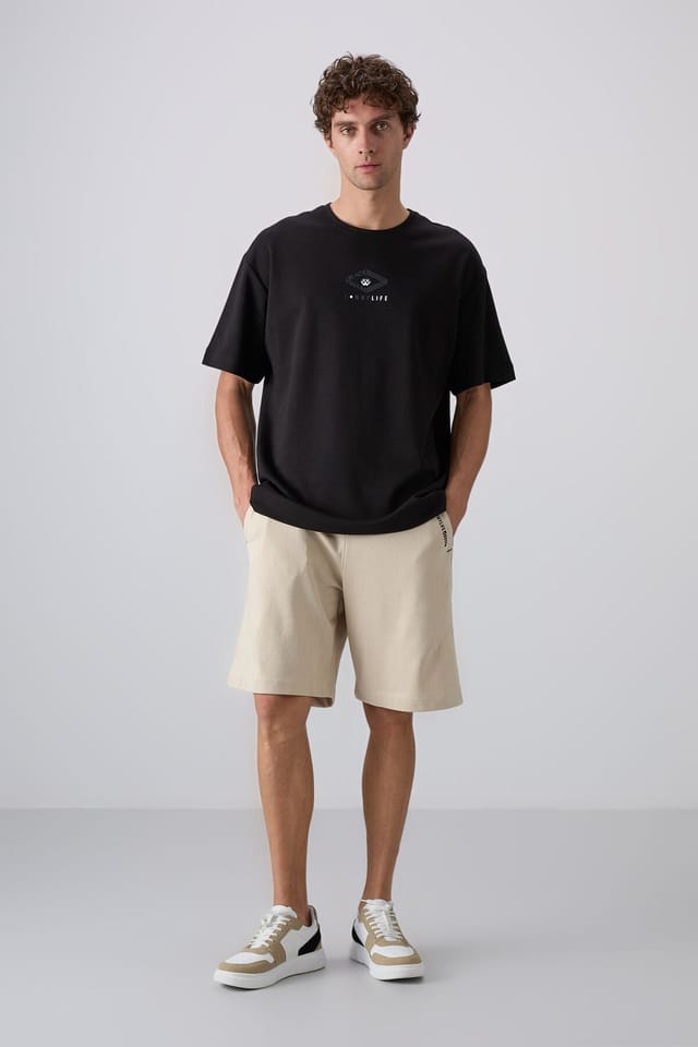 Tommy Life Tommy Life Men's Oversized Cotton-Blend Logo T-Shirt in Black - 3