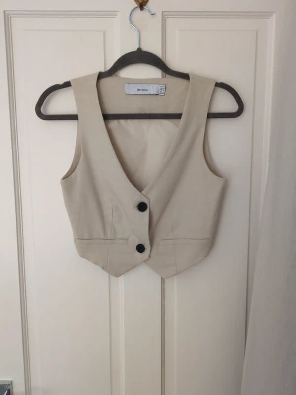 Bershka Bershka Beige Crop Waistcoat size XS