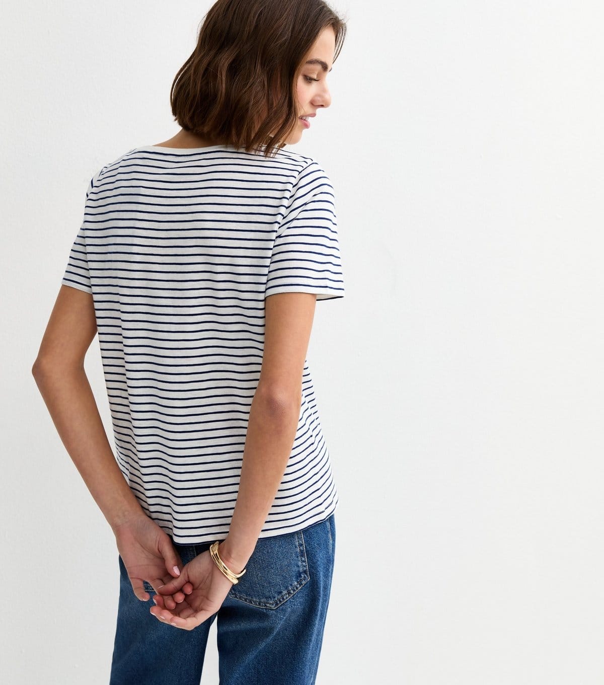 New Look Women's Cream Striped V Neck T-Shirt New Look - 4