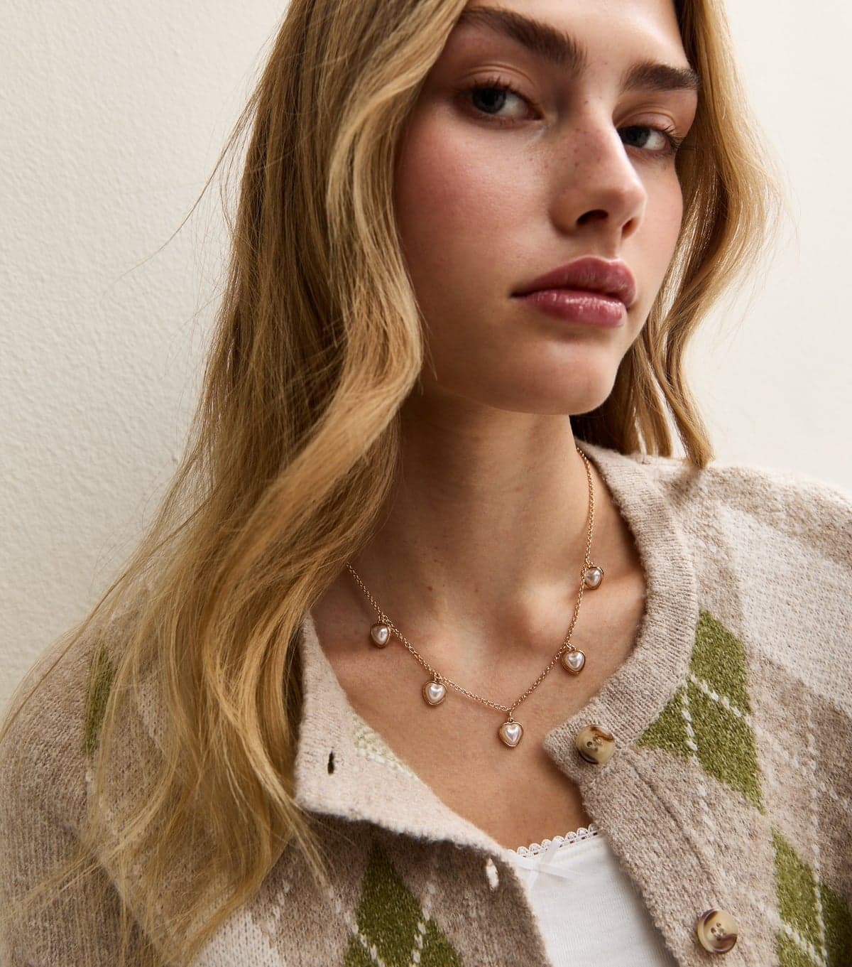 New Look Gold Tone Mini Puff Heart Faux Pearl Charm Necklace New Look