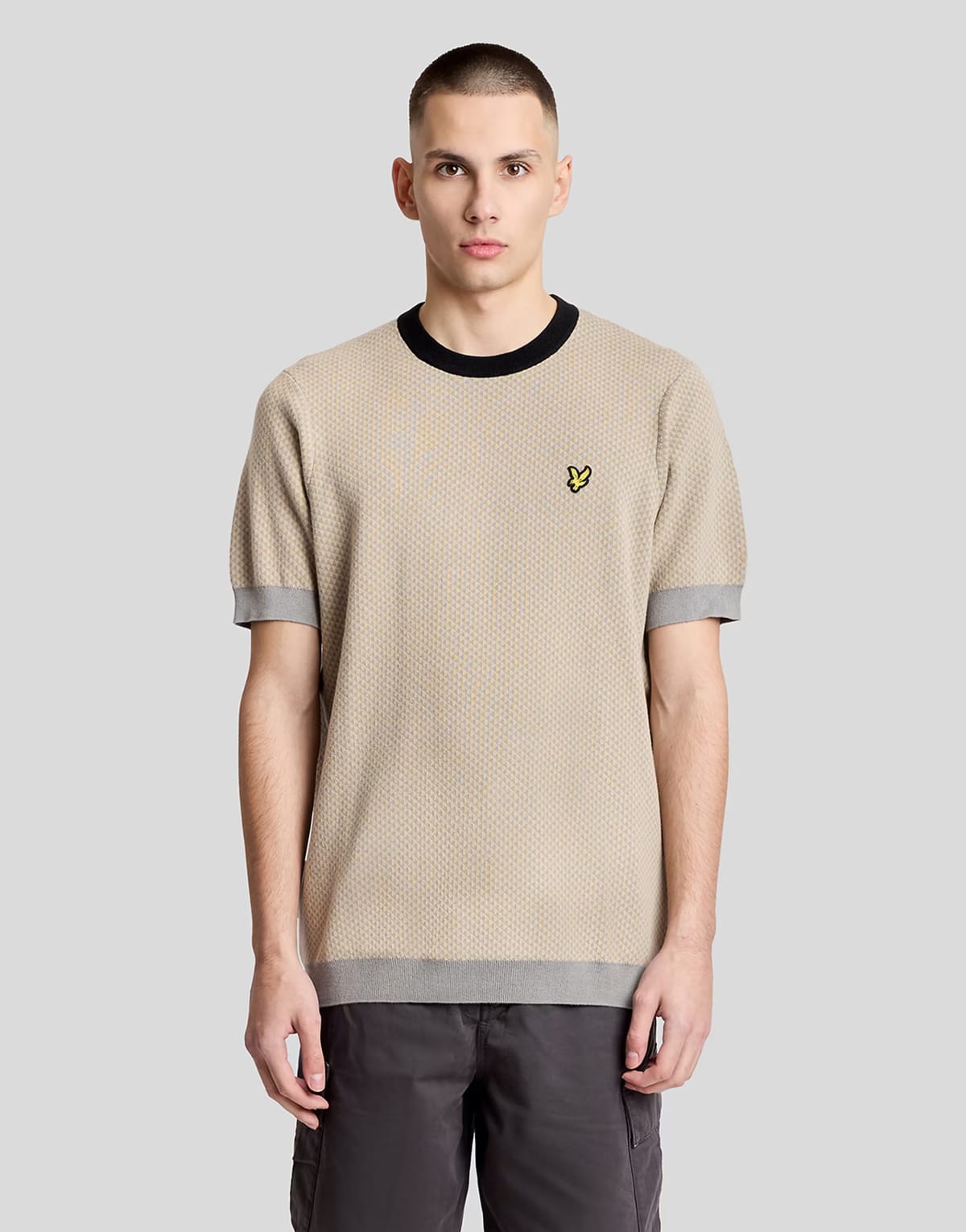 ASOS Lyle & Scott Mid knits triangle short sleeve jumper in y251 light brown/ drizzle grey - 1