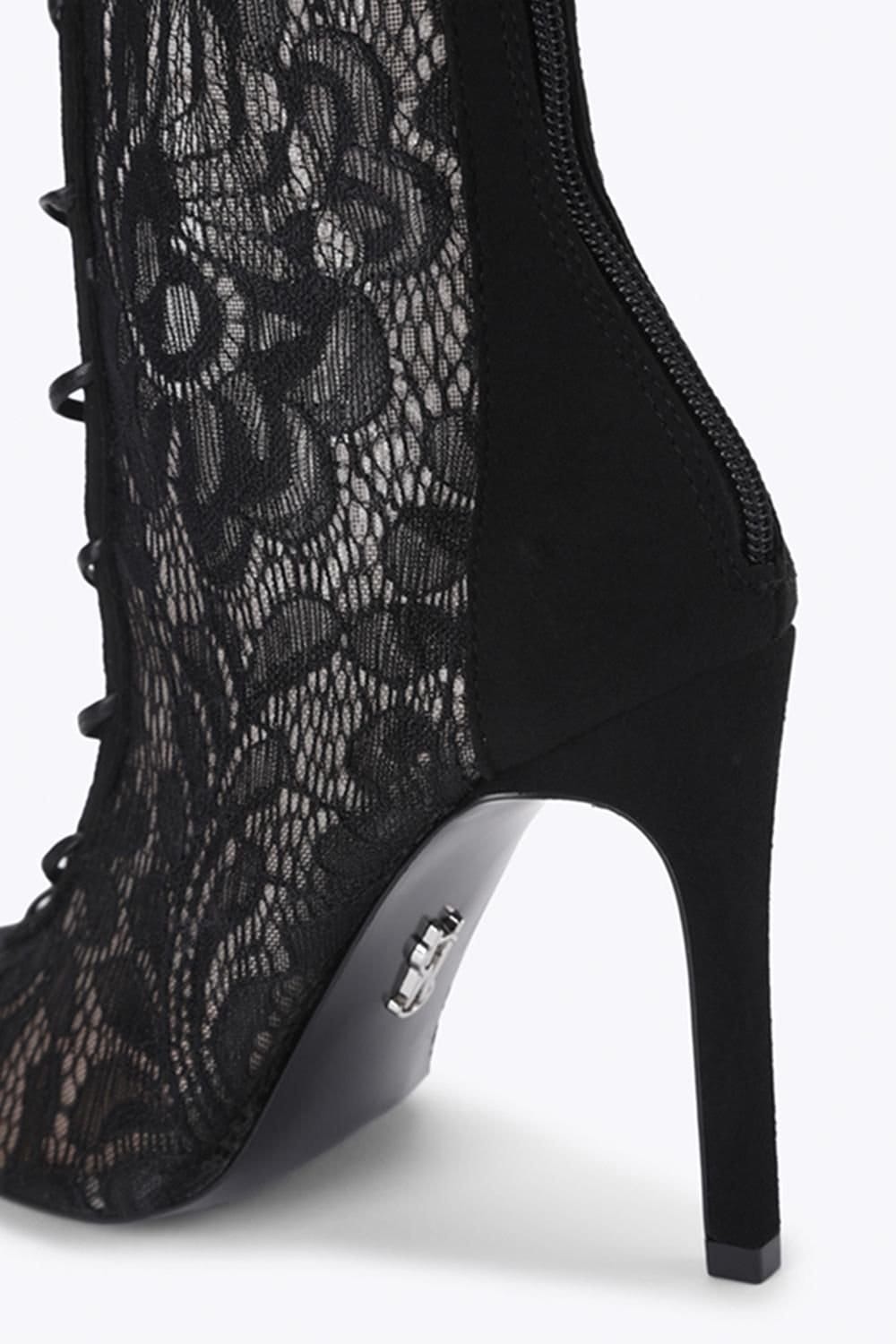 Steve Madden STEVE MADDEN Women's 'Maxine Black Lace' Fabric Boots - 4