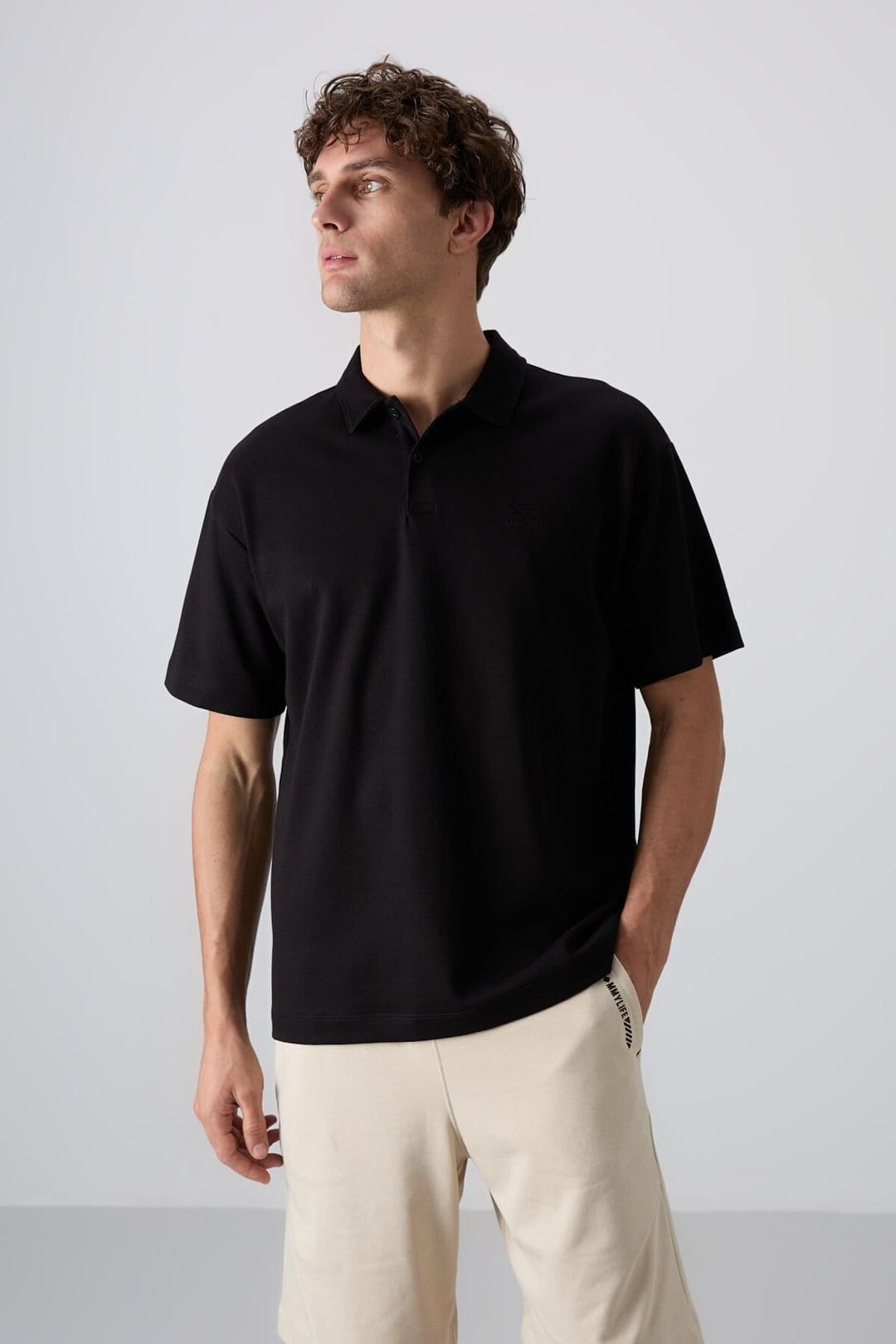 Tommy Life Tommy Life Men's Oversized Polo T-Shirt in Black - 4