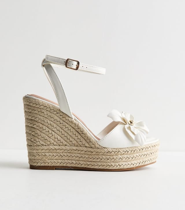 New Look Women's Off White Faux Leather Flower Wedge Sandals Vegan New Look - 3