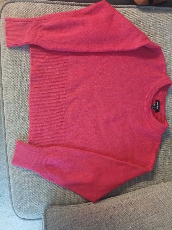 New Look Pink cropped jumper size m