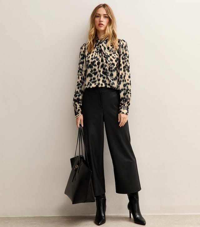 New Look Women's White Abstract Print Twist Neck Long Sleeve Blouse New Look - 3