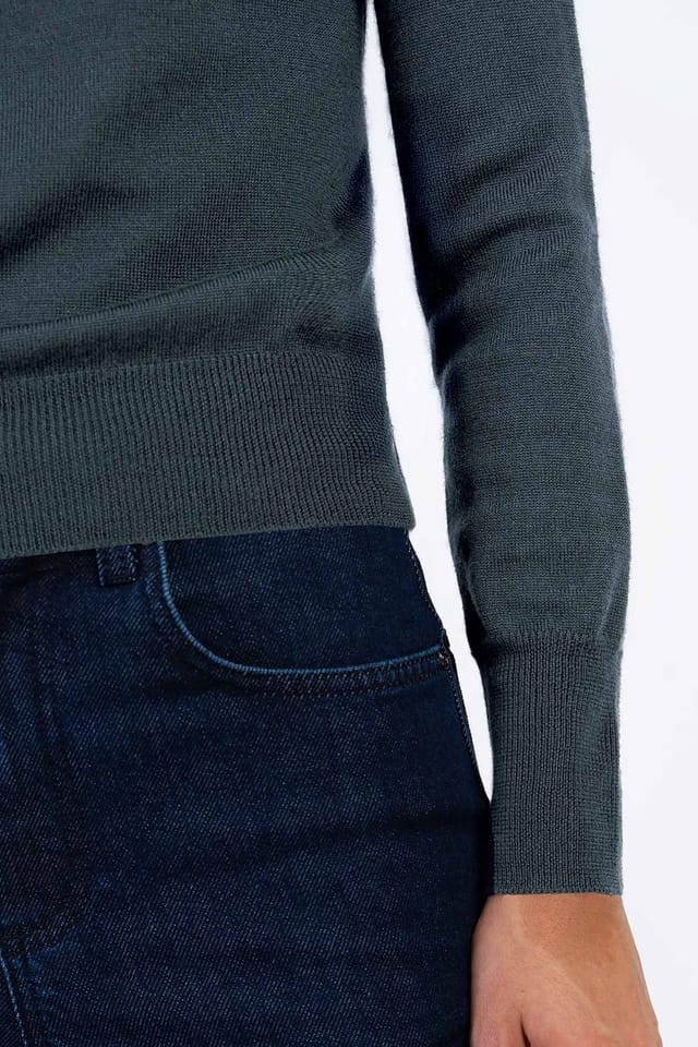 Kettlewell Kettlewell Women's Grace Sweater in Dark Grey - 3
