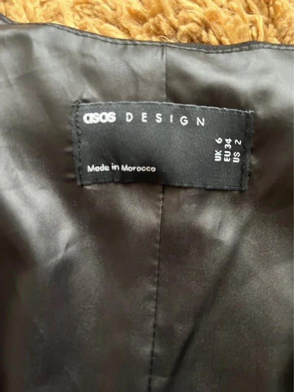 ASOS ASOS black size 6 waistcoat