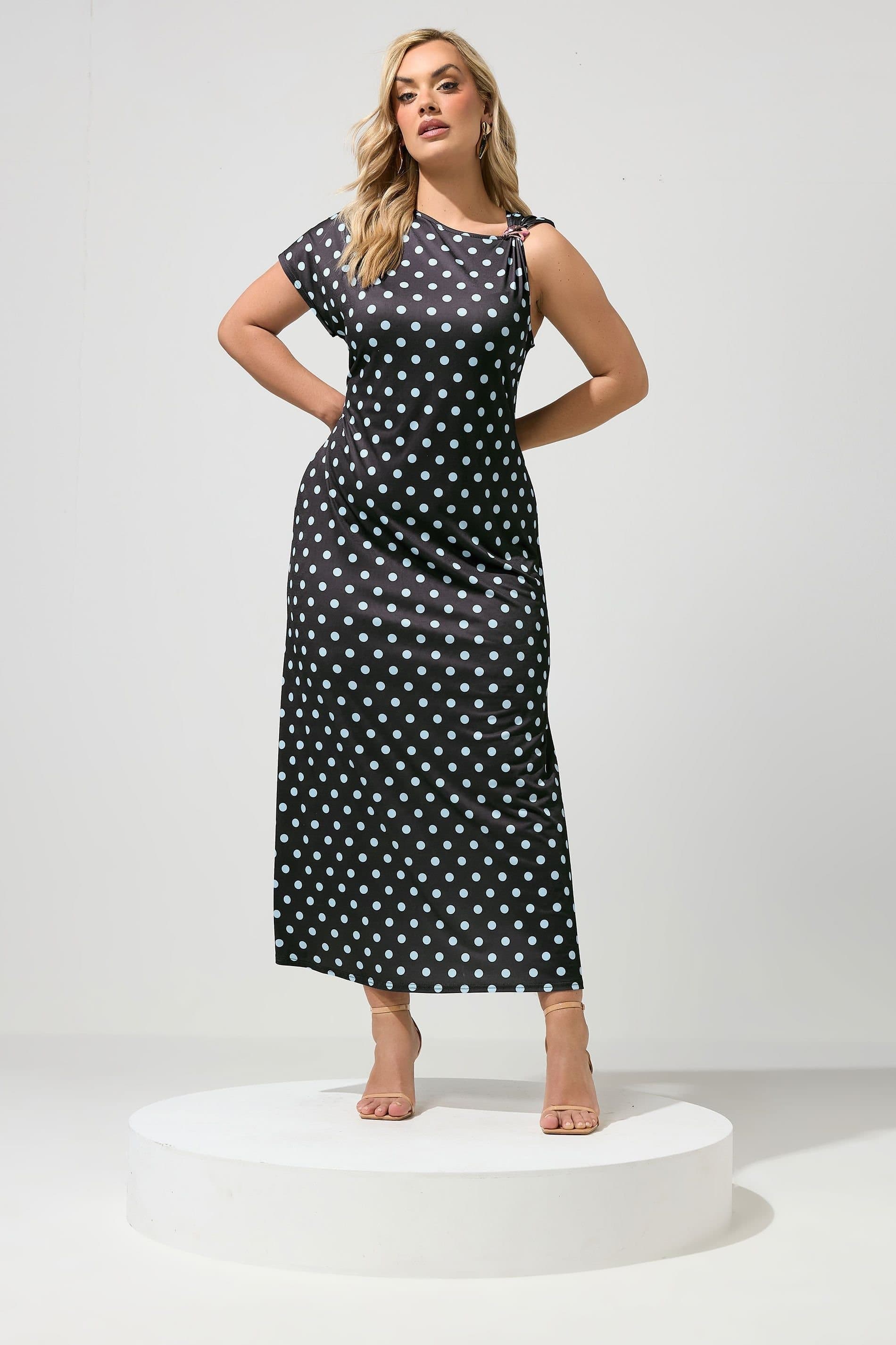 Yours Yours Women's Polka Dot Buckle Detail Maxi Dress in Chocolate