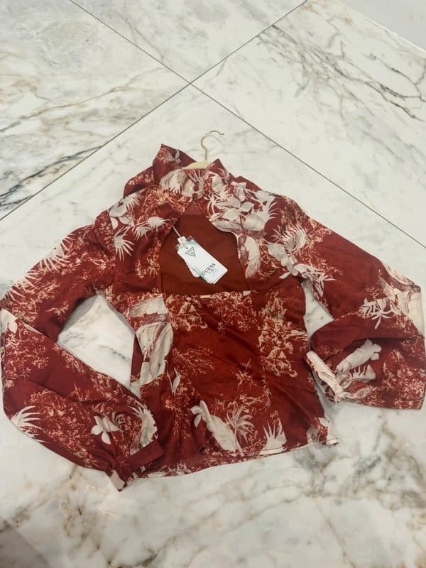 Guess Red Satin Floral Long Sleeve Blouse - XS