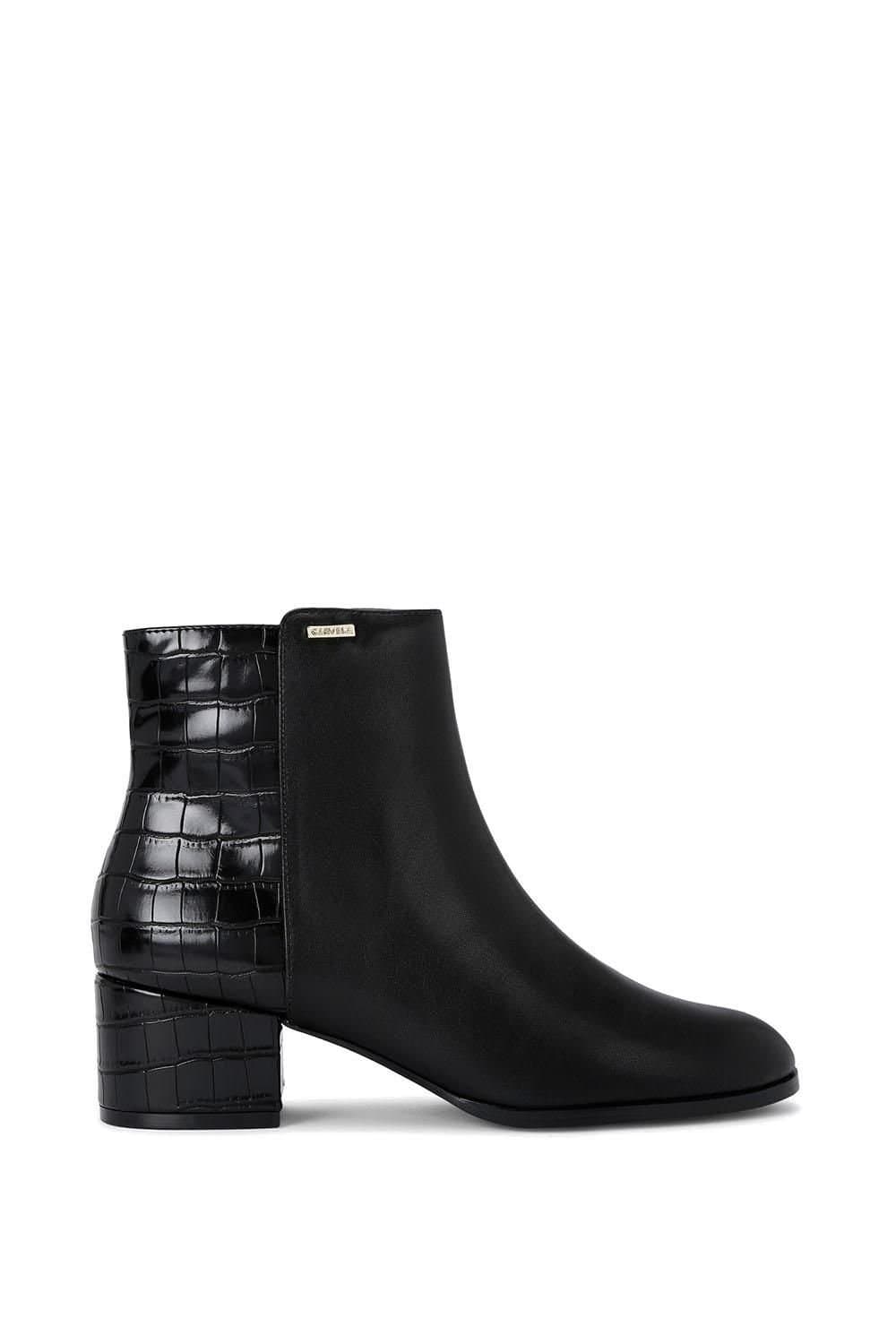 Carvela Carvela Women's 'Callie Ankle' Boots in Black