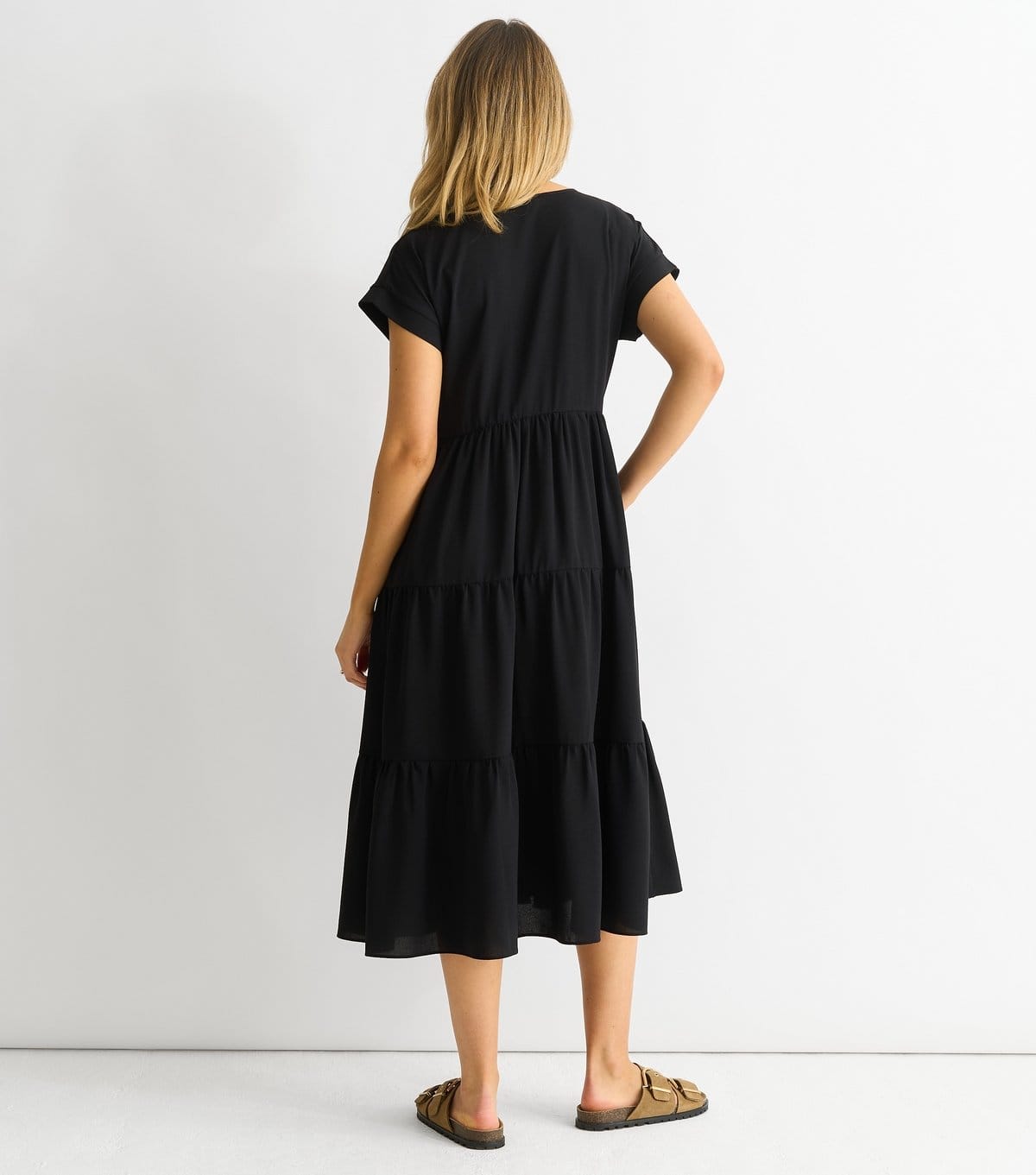 Gini London Women's Black Tiered Midi Smock Dress Gini London New Look - 4