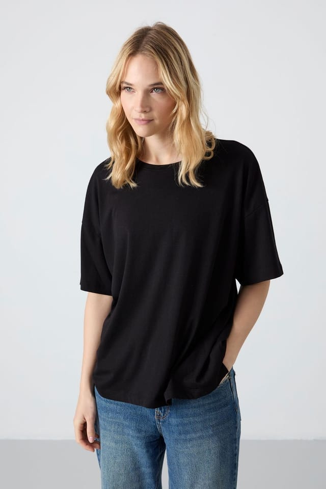 Tommy Life Tommy Life Women's Oversized Cotton-Modal Crew Neck T-Shirt in Black - 3