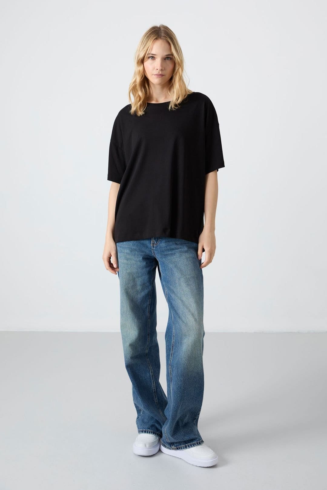 Tommy Life Tommy Life Women's Oversized Cotton-Modal Crew Neck T-Shirt in Black - 4