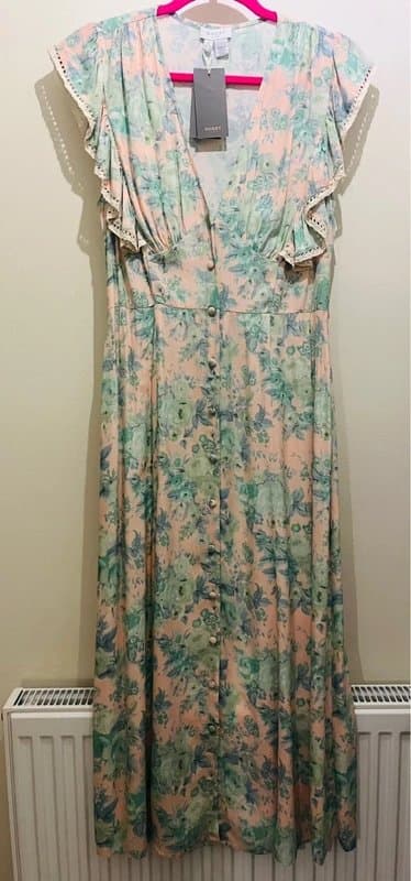 Ghost Ghost London Lucia Floral Midi Dress BNWT | UK 10 | Pastel Green Rose