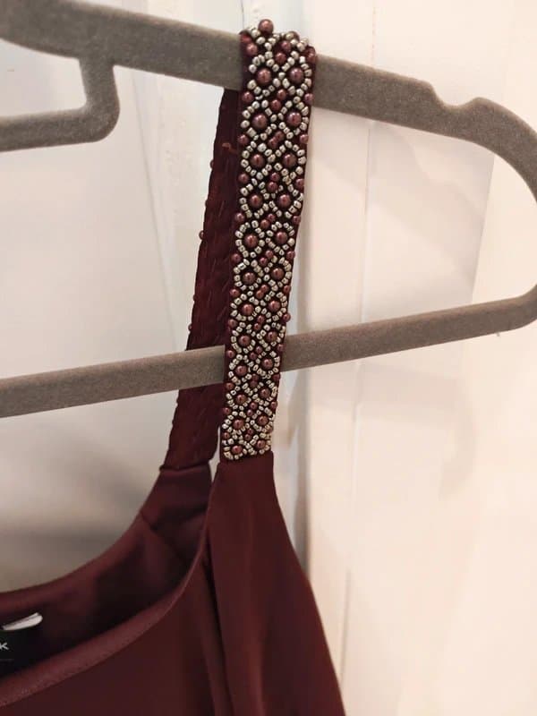 New Look New Look women's size 10 crop top burgundy embellished sleeves