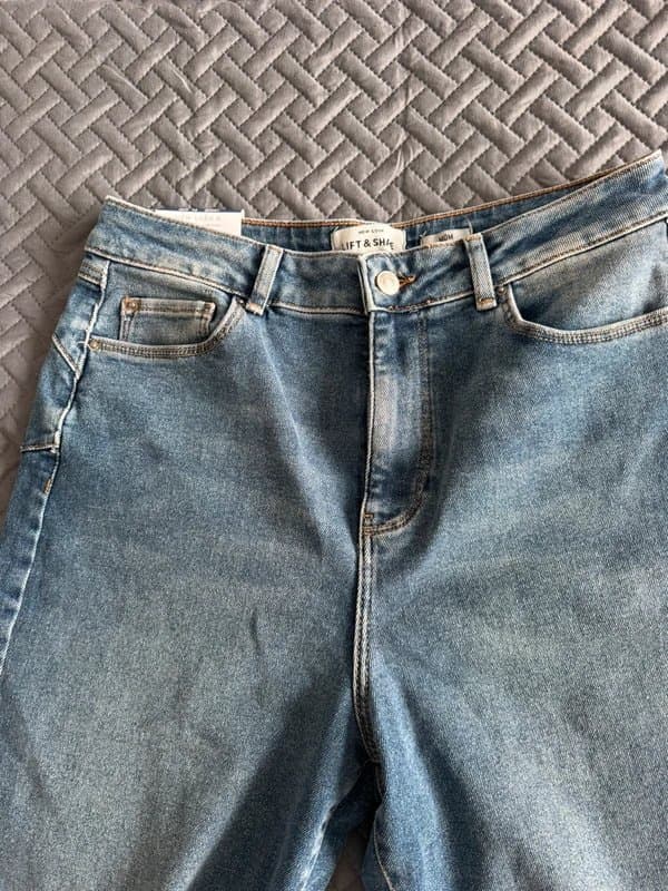 New Look New look ladies Tori mom jeans size 14 short