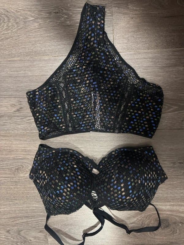Savage X Fenty Savage x fenty disco lace push up bra and high waisted knickers.