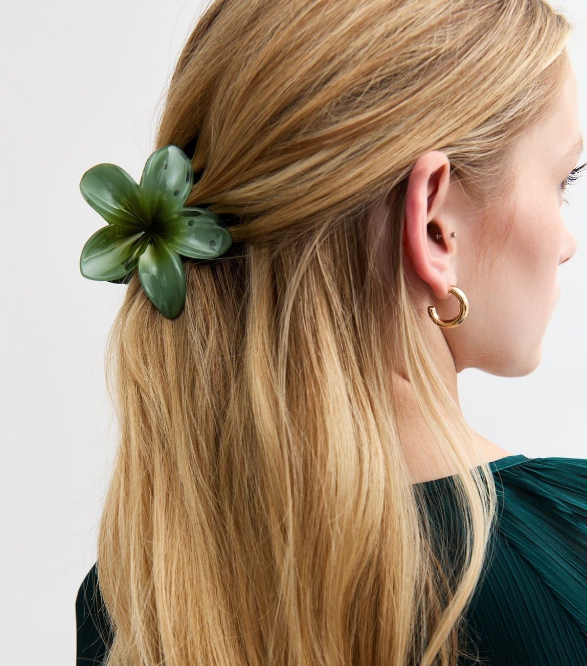 New Look Green Ombre Flower Shaped Hair Claw Clip New Look