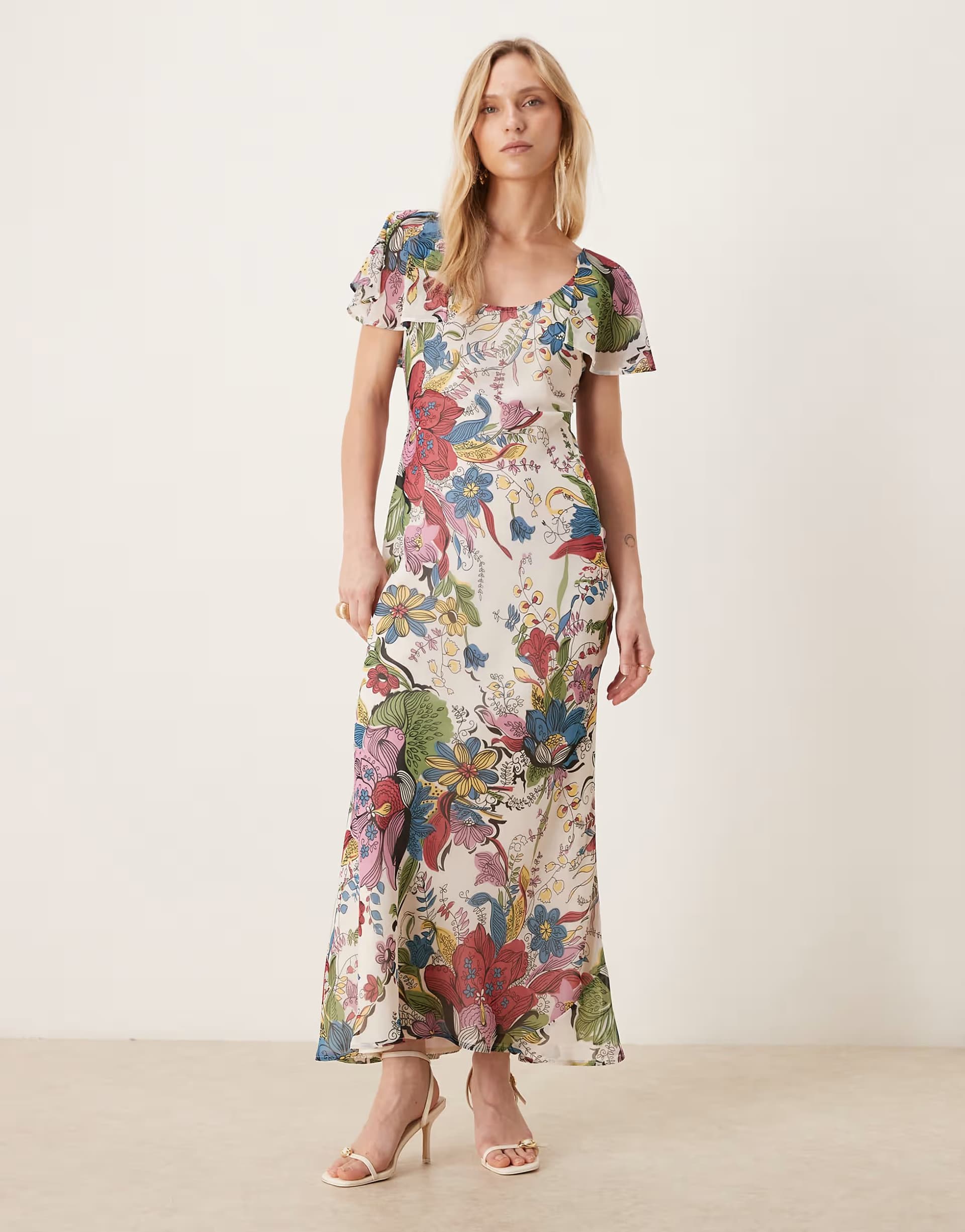 ASOS ASOS DESIGN Petite ruffle sleeve scoop bias maxi dress in paisley print